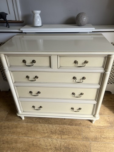Laura ashley clifton - ashley,