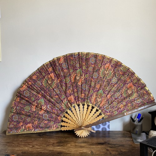 Large decorative folding wall - large,