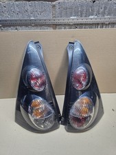 05-13 Mk1 Citroen C1 Peugeot 107 Pair Of Dark Rear Light Lenses