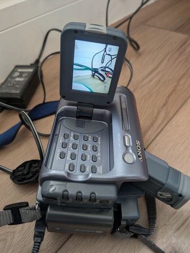Sony handycam ccd trv46e - sony, ccd-trv46e