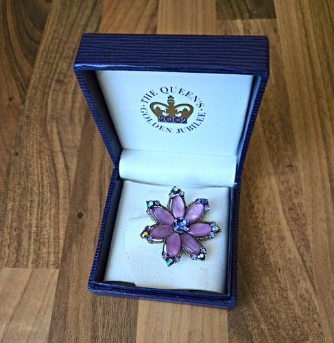 Crystal flower brooch - brooch, pink
