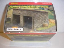 OO HORNBY SKALEDALE HOME FARM