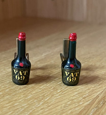 Vintage VAT 69 Whisky Bottle Cufflinks  Rare Novelty Design  Red Seal Gold Metal