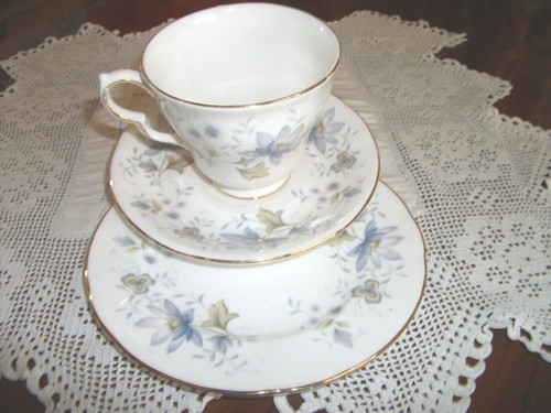 Colclough bone china - x,