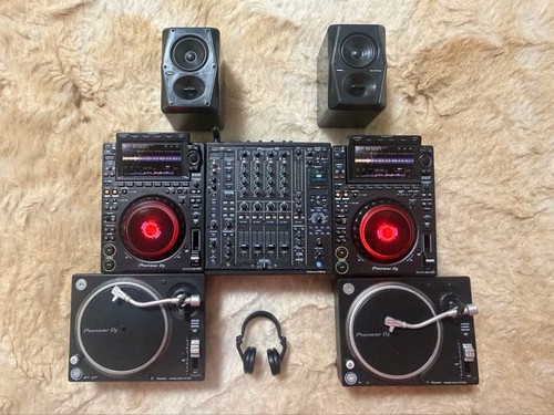 Pioneer miniature - pioneer,