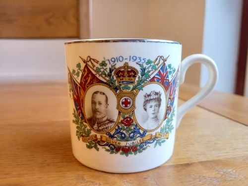 1935 royal mug pershore - royal,