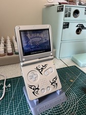 Nintendo Game Boy Advance SP