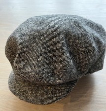Lock & Co Hatters Black And Beige Tweed Flat Cap , Size 7.25/ 59/ Large