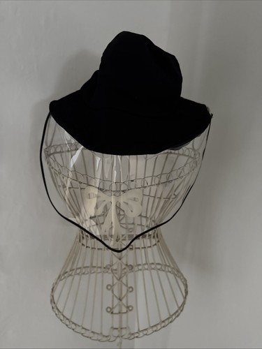 Sou wester hat with - sou’wester,