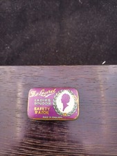 The Laurel Ladies Boudoir Safety Razor Traditional Wet Shaving Metal Base Plate