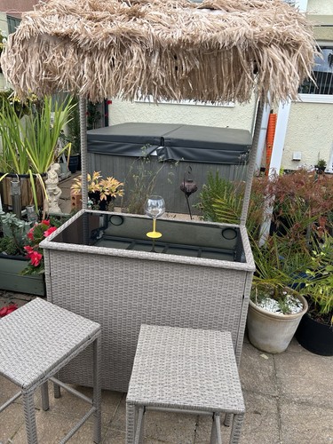 Rattan tiki bar set - tiki,