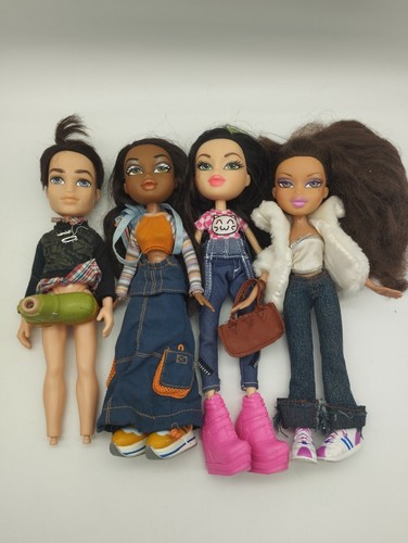 Bratz doll bundle 4 dolls - bundle,