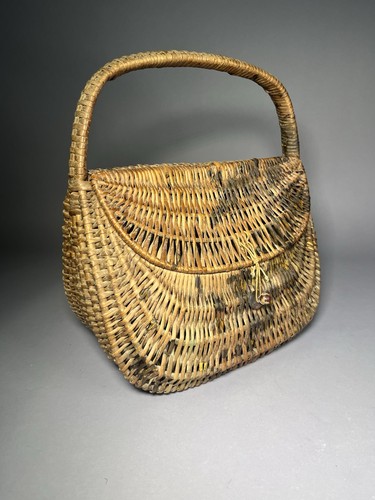 Fishing creel woven basket - fishing,