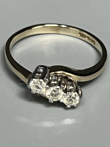 9ct gold diamond twist trilogy - diamond,