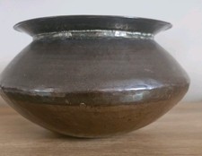 Antique Copper Pot. Hand Hammered Copper Decorative Item Or Planter.