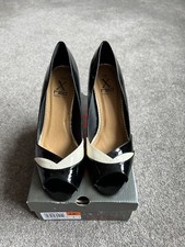 Emilio Luca Patent Black Peep