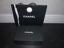 Chanel magnetic box with paper, carrier, camelia bag 31 x 20.5 x 12 cm