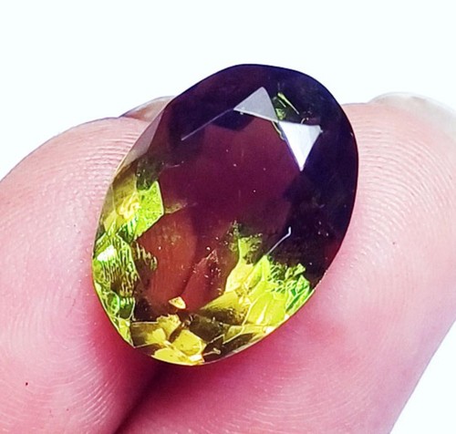 Zultanite color changing - color, 10.70