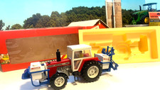 BRITAINS.1:32.FARM.EVRARD CROP SPRAYER SET on  MASSEY FERGUSON 2680.4x4 TRACTOR