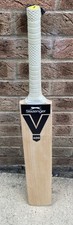 Slazenger Advance V400 Cricket
