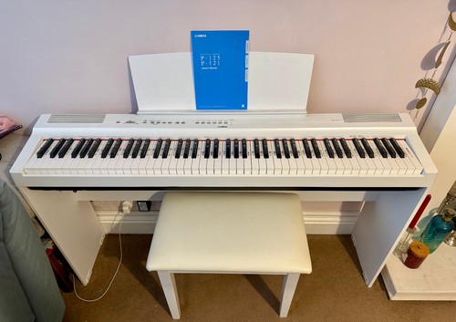 Yamaha 125 white digital - yamaha, p-125