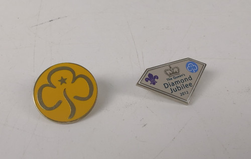 Girl guides the queen - guides, queen's