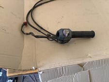 Honda CB250RS Throttle
