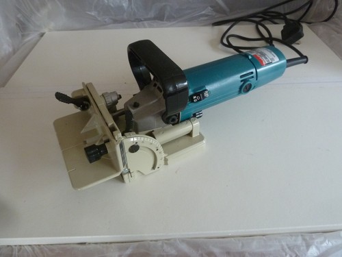 Makita biscuit jointer 3901 - makita,