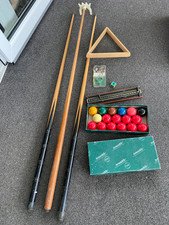 Aramith snooker balls set 10 reds 48mm cues & spider rest triangle tips & score