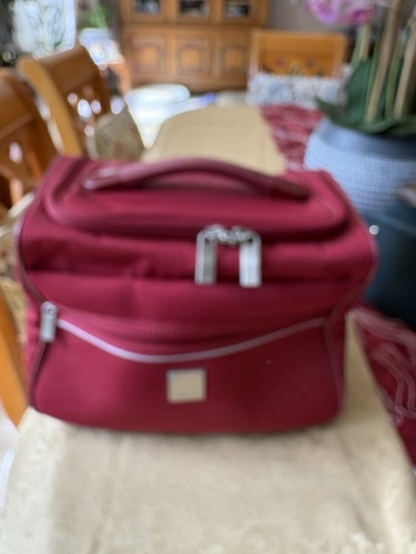 Red soft vanity - vanity, with