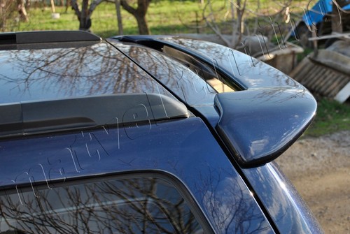 Rear roof spoiler - rear, subaru