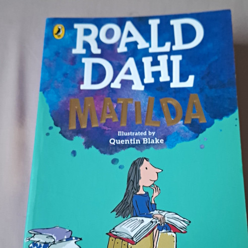 Matilda roald dahl paperback - dahl,