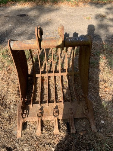 75cm toothed excavator riddle