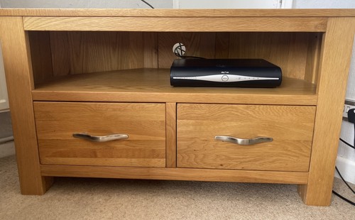 Oak corner unit with 2 - with,