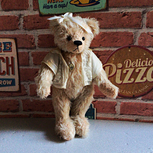 Pale pink mohair artist teddy - pale,
