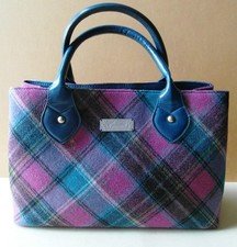 Ness Ebony  Classic Ladies Handbag. Lilac check with Stag lining. NEW