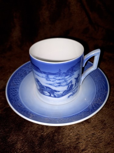 Royal copenhagen christmas cup - royal,