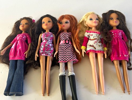 Moxie girls dolls - dolls, bundle