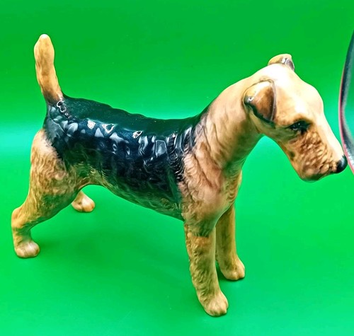 Beswick airedale terrier dog - terrier,