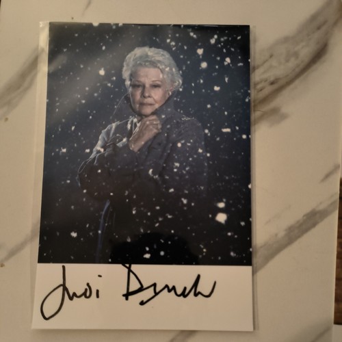 Dame judi dench signed 6x4 - dame,