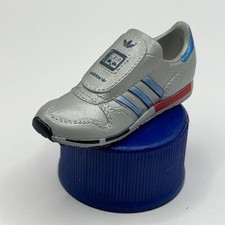 MICROPACER Adidas Sneakers