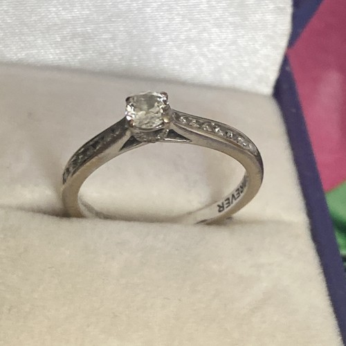 Engament ring forever - ring,