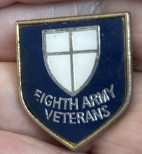 British Commonwealth 8th Army Veterans Gold Crusader Cross Insignia Enamel Badge