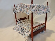 Dolls House  Four Poster Bed -