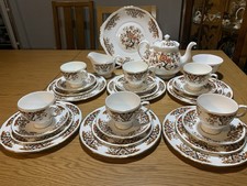 tea set for six (damaged on
