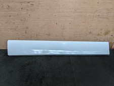 VAUXHALL VIVARO B MK2 X82 O/S DRIVER SIDE RIGHT DOOR MOULDING WHITE L474