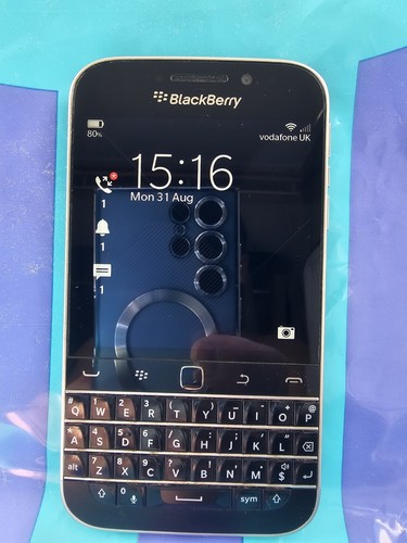 Blackberry classic q20 - blackberry, black