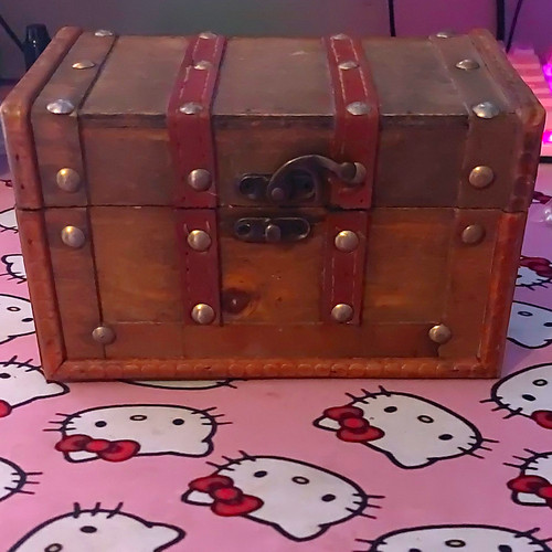 Treasure chest wooden trinket - treasure,