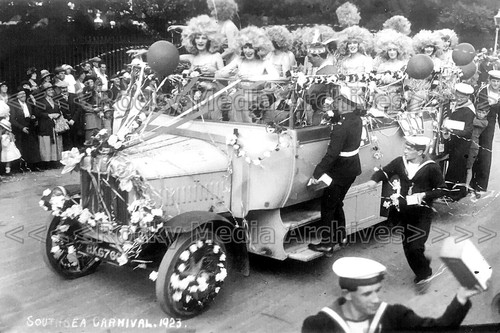 Rdd charabanc with - with, &