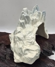 Hagen Renaker Ice Cave White